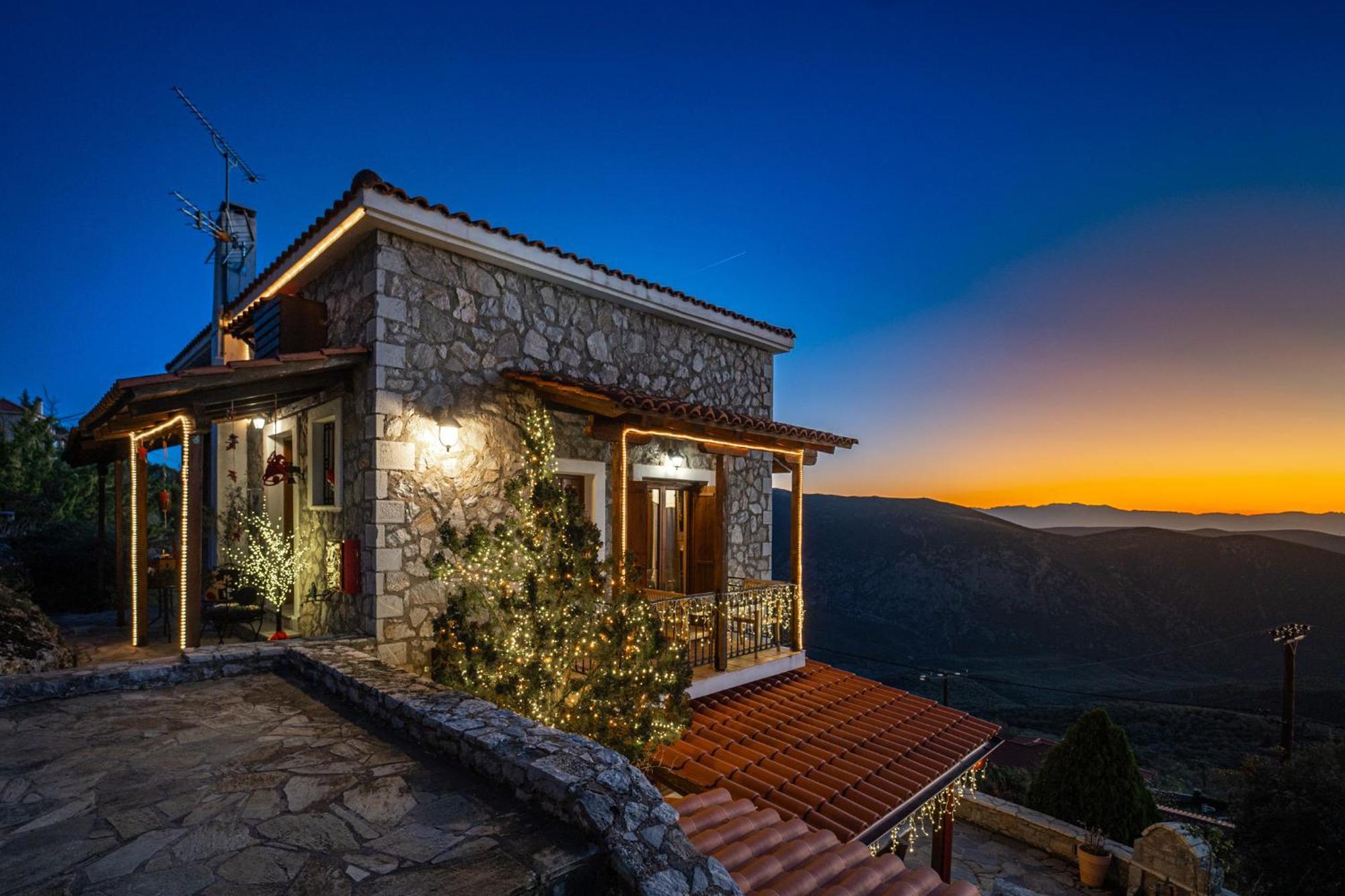 Rock Dandy Deluxe Chalet In Arachova - Delphi, Sauna, Prv Parking, Amazing View Exterior foto